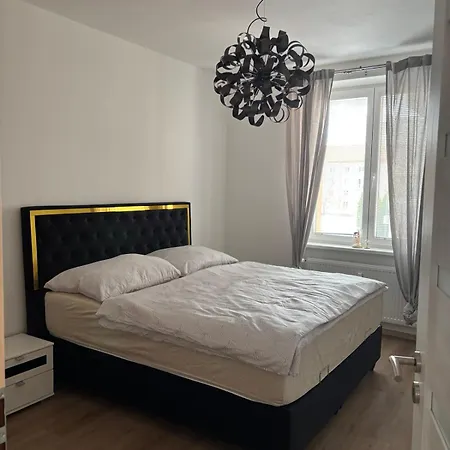 V Centre Apartment *